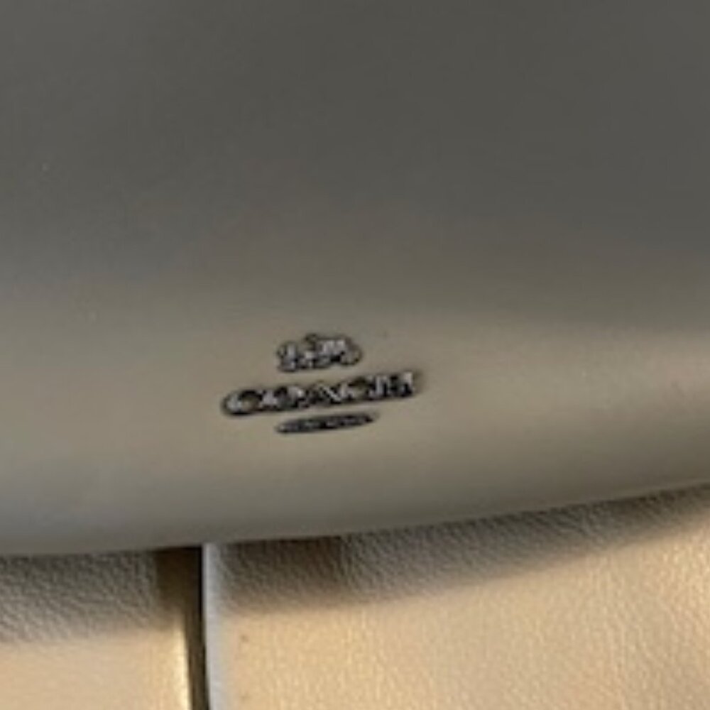 Coach Nomad Hobo Fog Glovetanned Leather - Picture 15 of 16